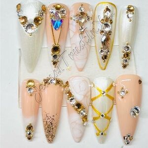 Elegant Nail Art Set with Gold and Cream Accents Queen Esther Press on Nails